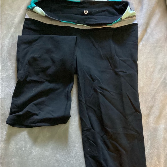 Lulu Lemon Wide Leg Crops - Picture 1 of 2